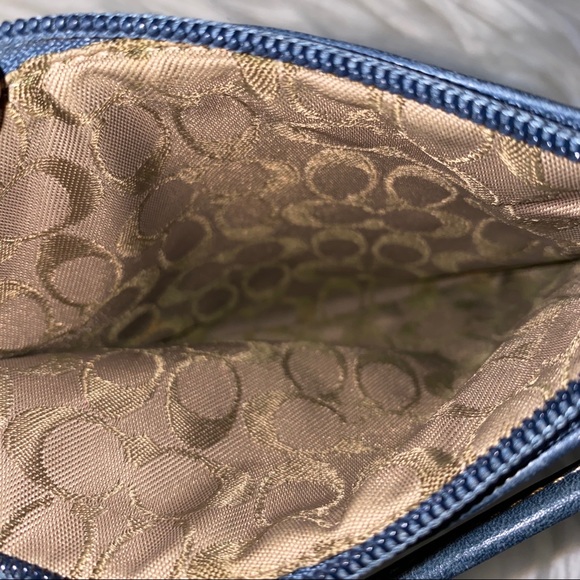 COACH Wristlet Leatherware Est 1941 - Picture 5 of 6